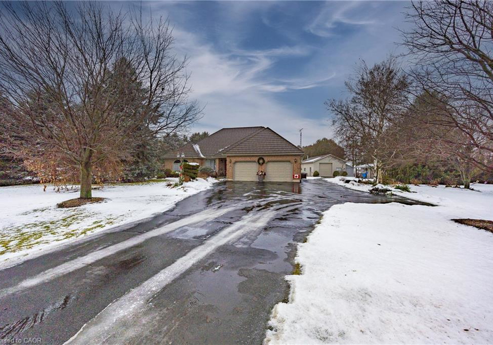 1545-highway-3-delhi-ontario-40796434