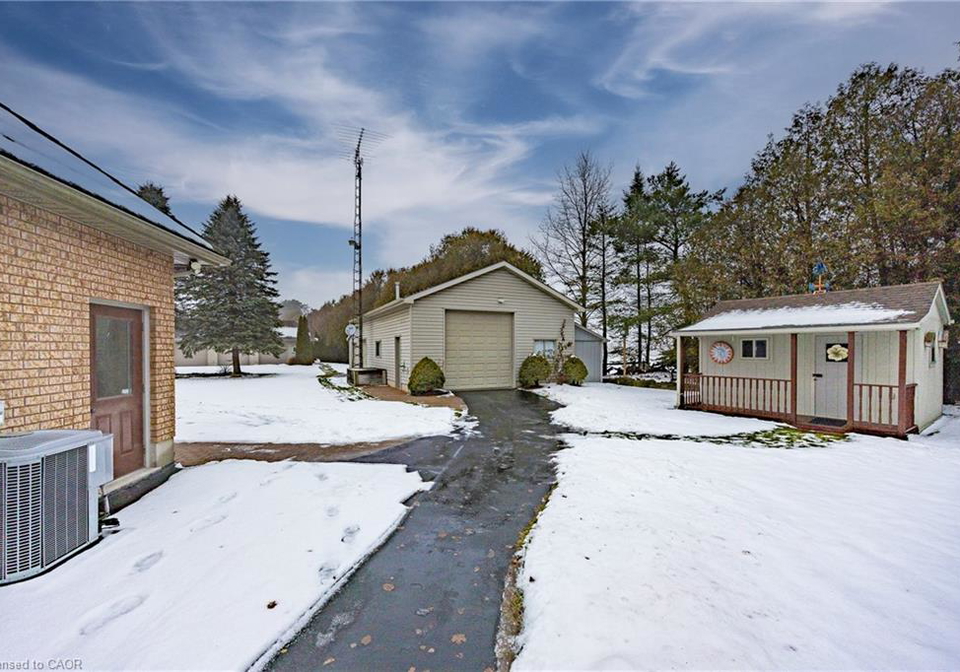 1545-highway-3-delhi-ontario-40796434