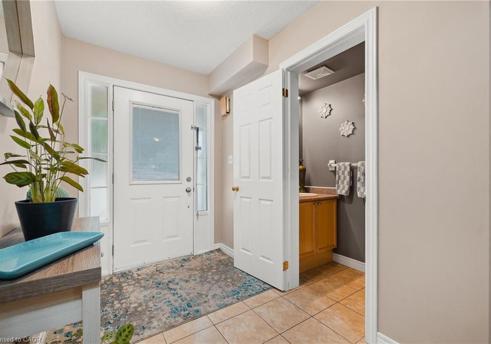 250-ainslie-street-s-cambridge-ontario-40796466