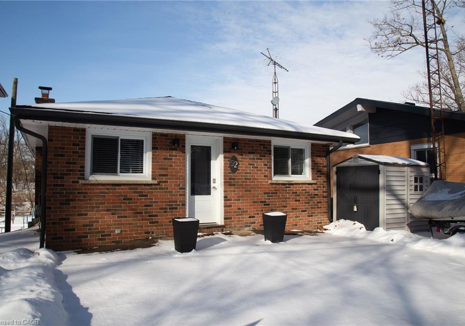 52-grand-street-port-dover-ontario-40796502