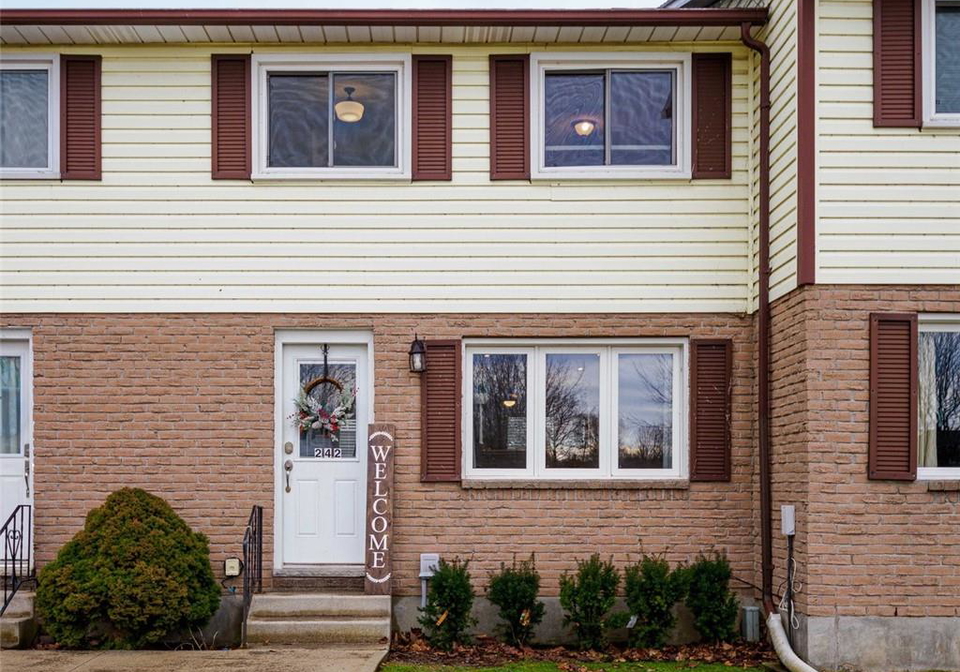 242-richardson-drive-port-dover-ontario-40796506