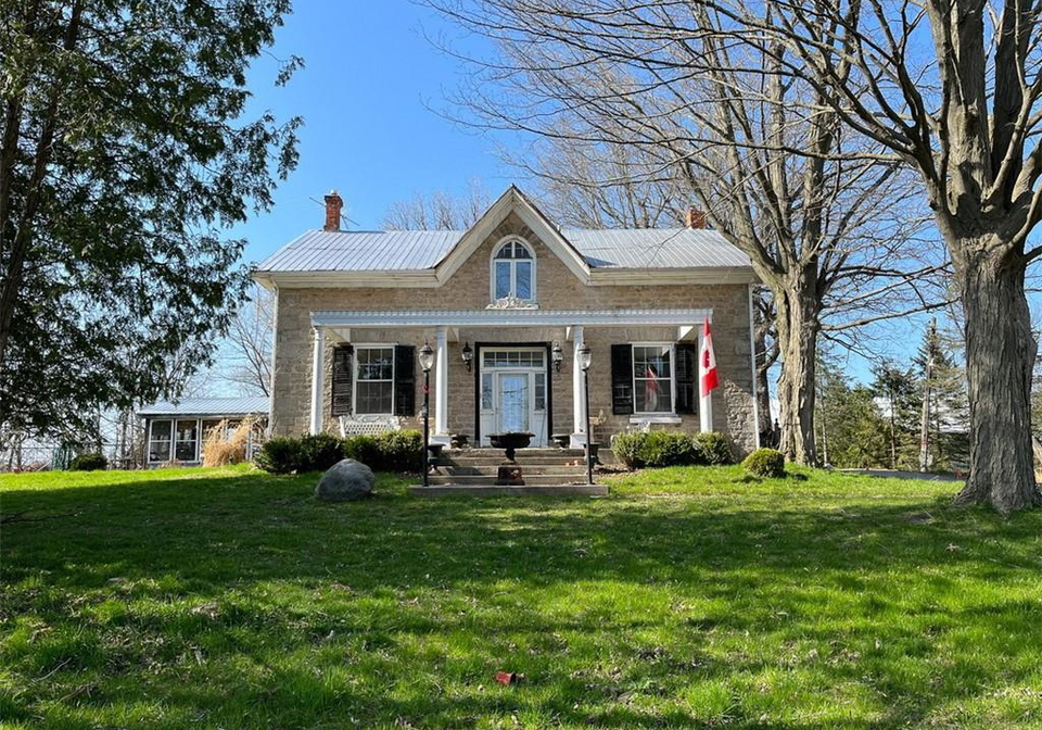 1457-97-regional-road-hamilton-ontario-40796520