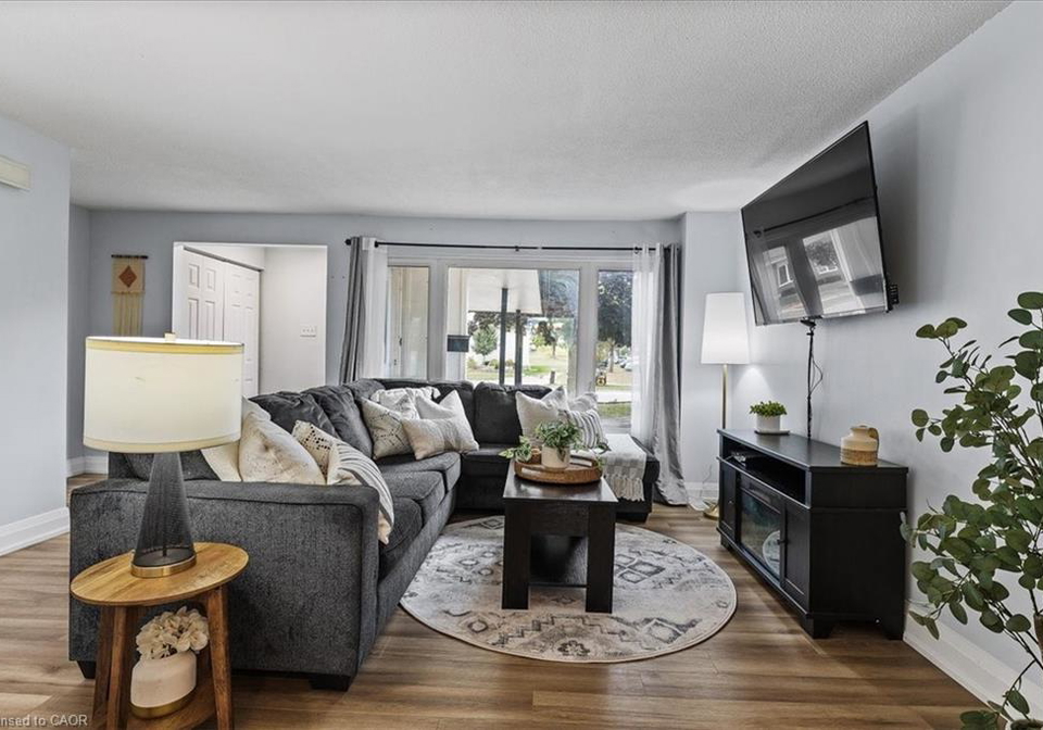331-preston-parkway-cambridge-ontario-40796560