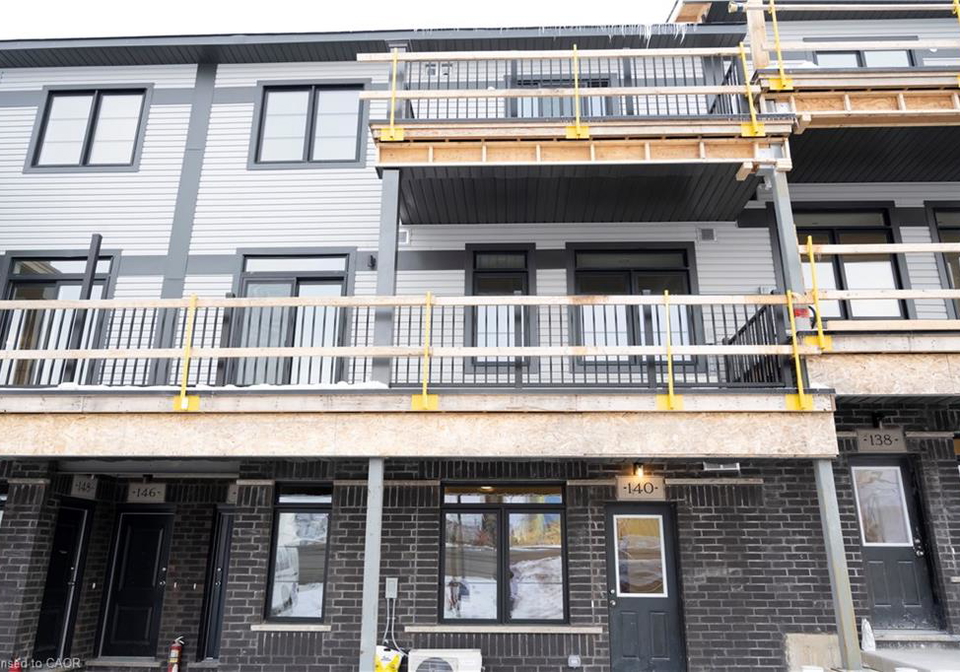 142-oat-lane-kitchener-ontario-40796623