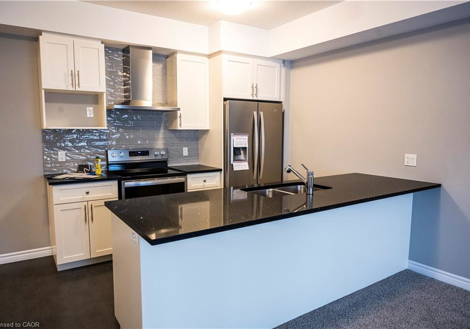 142-oat-lane-kitchener-ontario-40796623