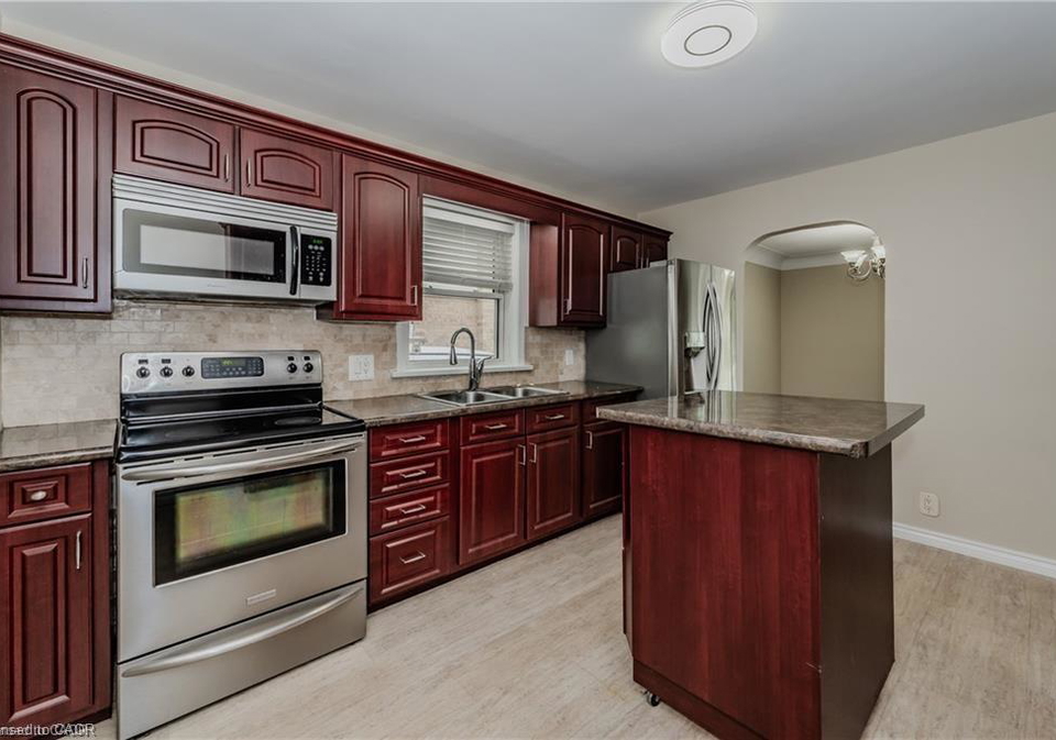 15-edinburgh-road-kitchener-ontario-40796644