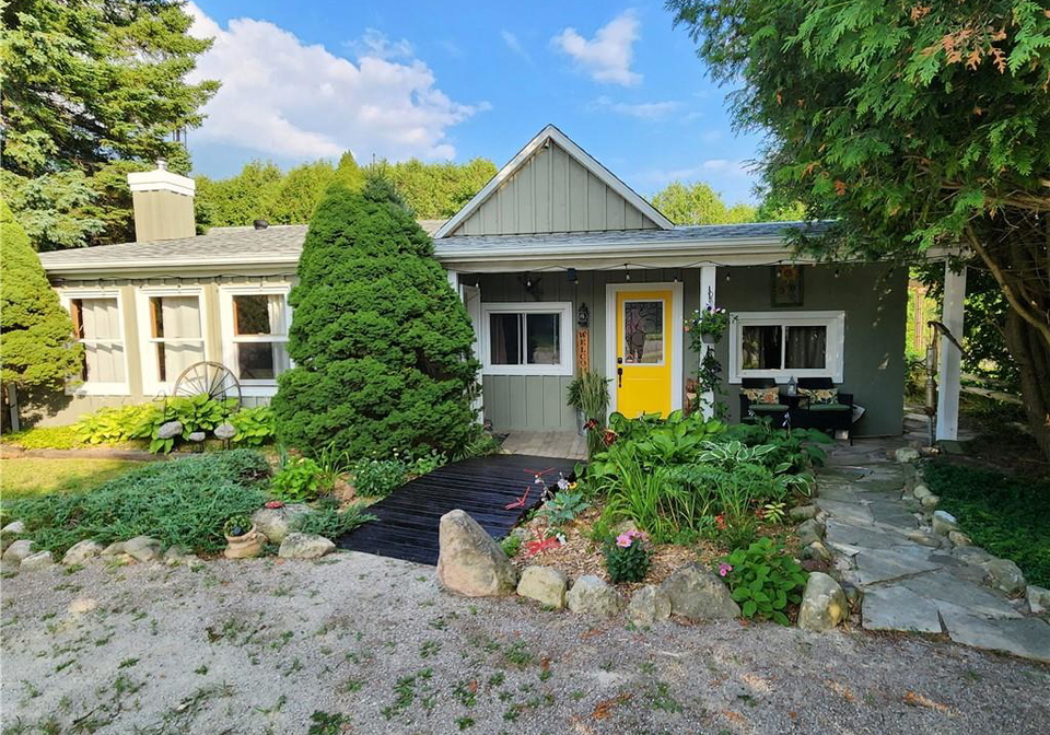 9201-24-sideroad-hillsburgh-ontario-40796686