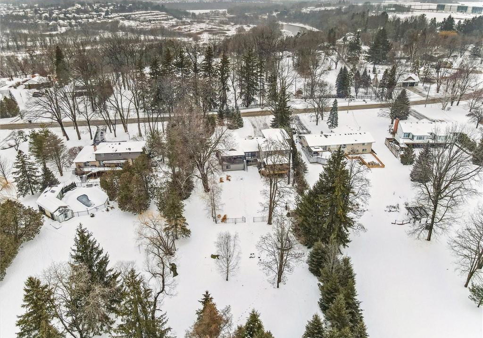 195-riverbank-drive-cambridge-ontario-40796716