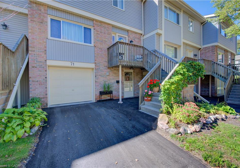 30-green-valley-drive-kitchener-ontario-40796728