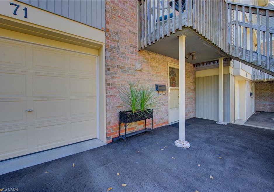 30-green-valley-drive-kitchener-ontario-40796728