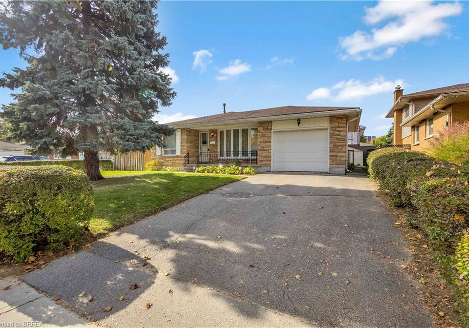 14-burdock-boulevard-brantford-ontario-40796744
