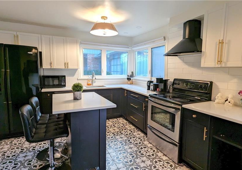 18-mountain-street-grimsby-ontario-40796759