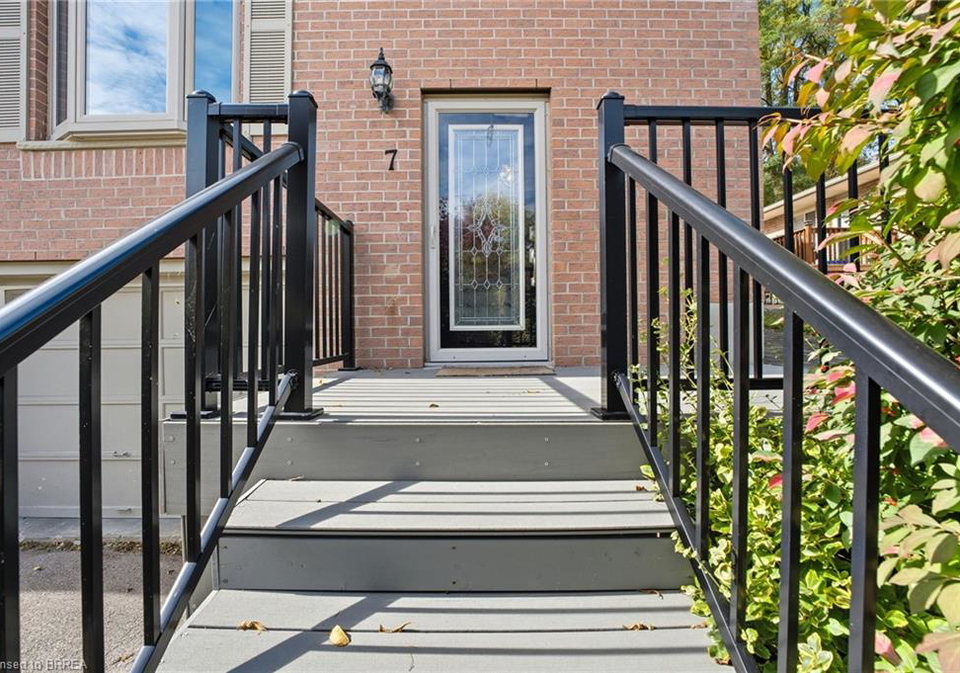 7-acres-street-paris-ontario-40796786