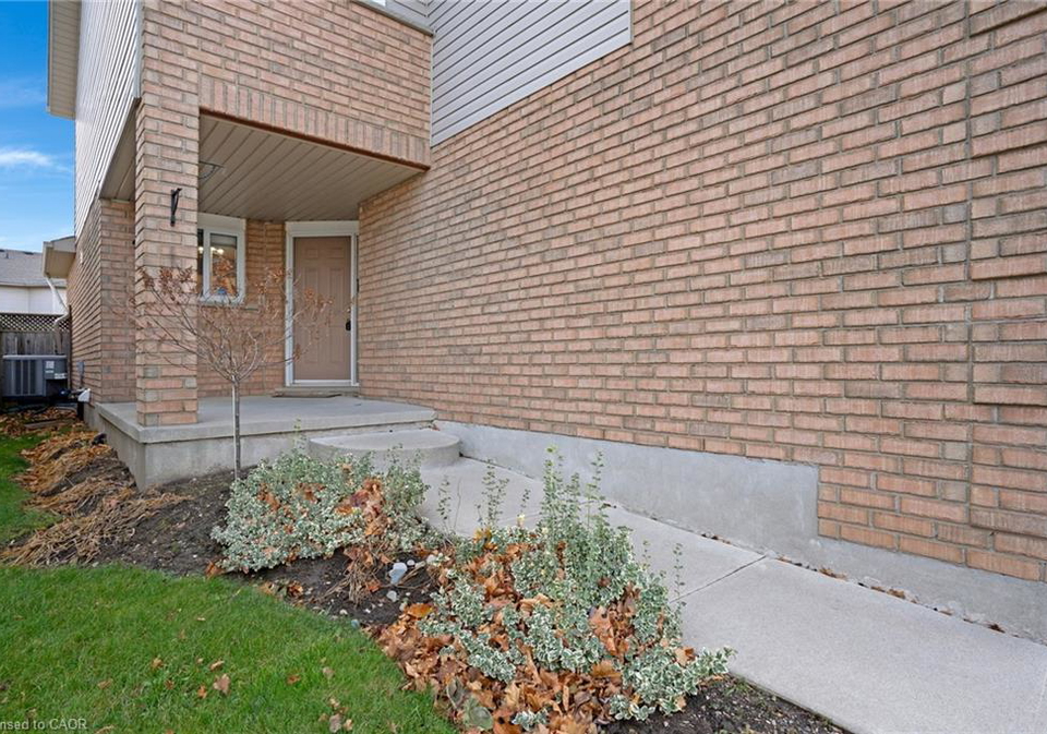 32-lilywood-drive-cambridge-ontario-40796790