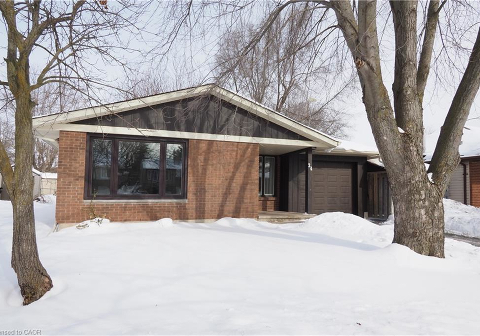 24-blackwell-drive-kitchener-ontario-40796799