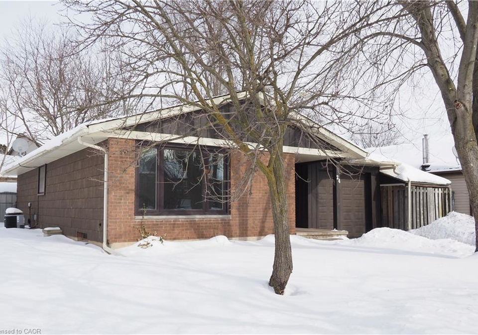 24-blackwell-drive-kitchener-ontario-40796799