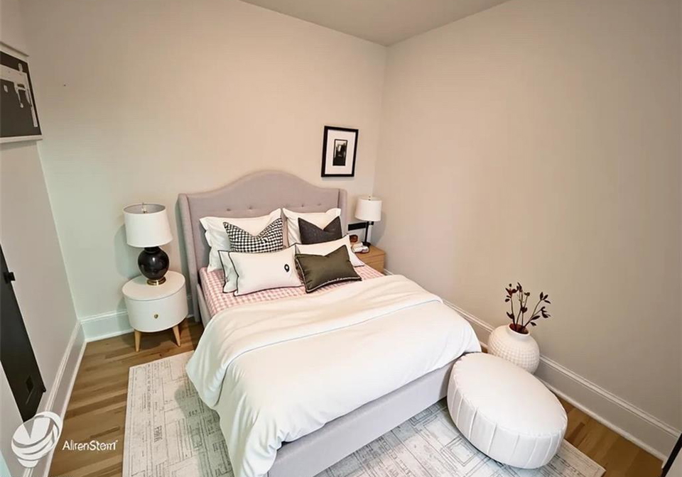 139-harmony-avenue-hamilton-ontario-40796878
