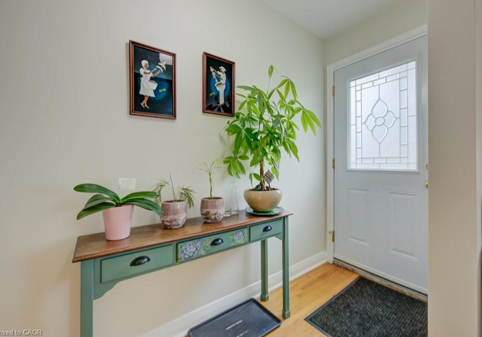 1-bryant-court-hamilton-ontario-40796962