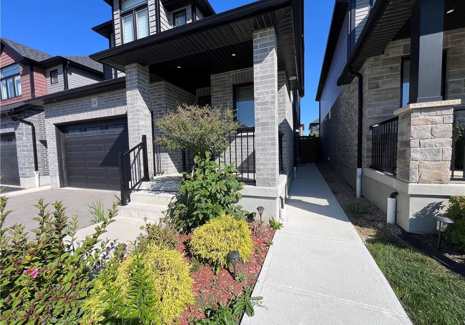 14-queensgate-crescent-breslau-ontario-40796973