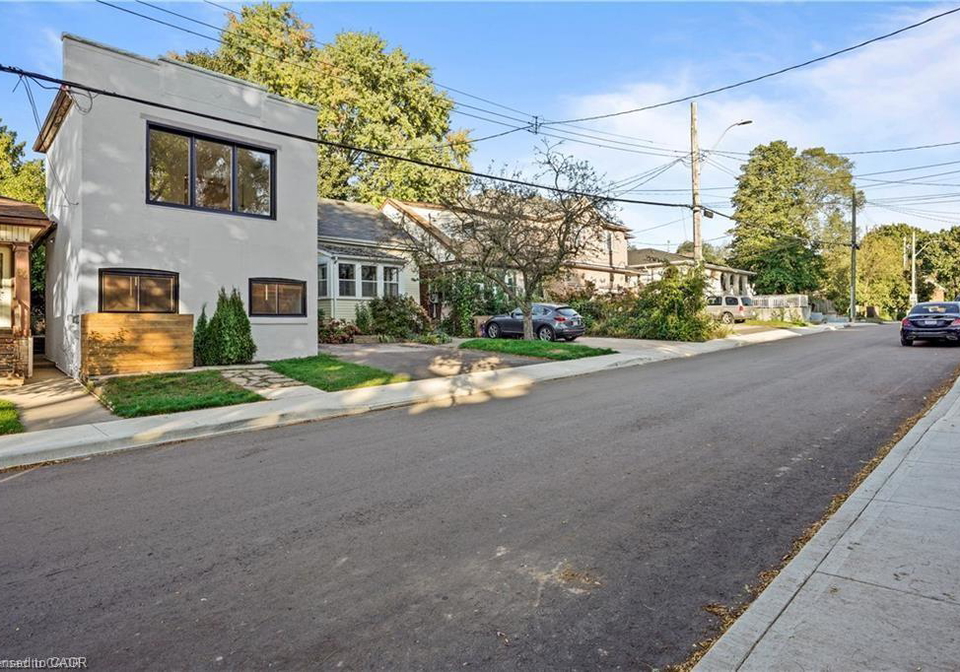30-jones-street-hamilton-ontario-40797002