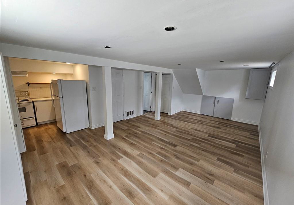 7-hillside-drive-kitchener-ontario-40797011