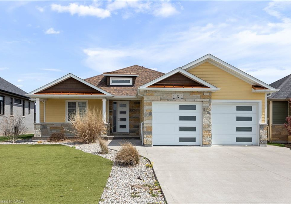 5-fracas-court-kingsville-ontario-40797046