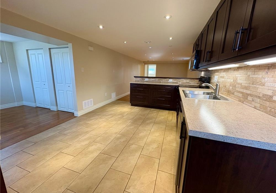 1491-brenner-crescent-burlington-ontario-40797058