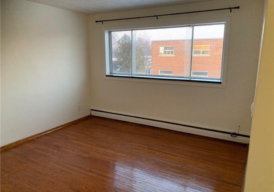 42-hilltop-drive-cambridge-ontario-40797303