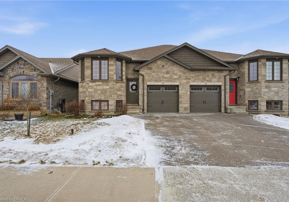30-schuyler-street-paris-ontario-40797370