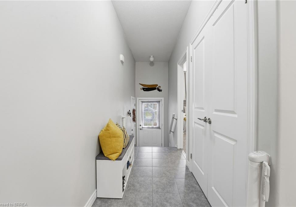 30-schuyler-street-paris-ontario-40797370