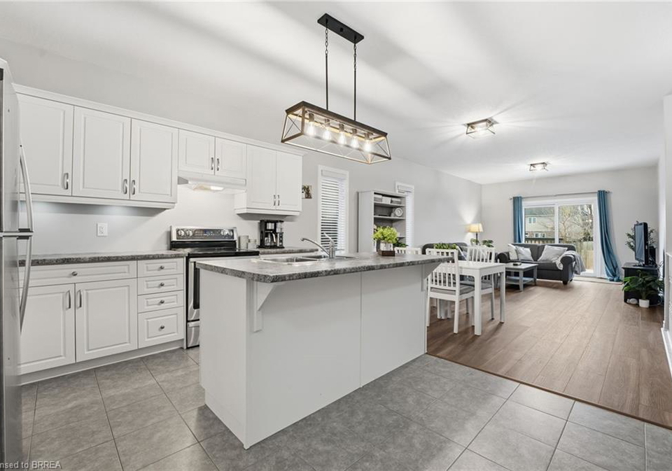 30-schuyler-street-paris-ontario-40797370