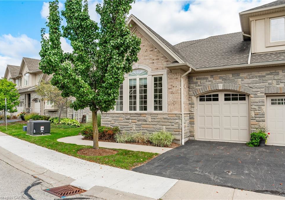 875-university-avenue-e-waterloo-ontario-40797385