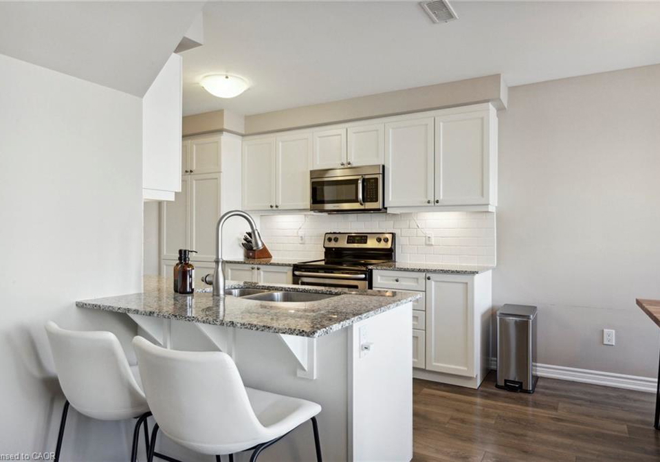 138-daylily-lane-kitchener-ontario-40797403