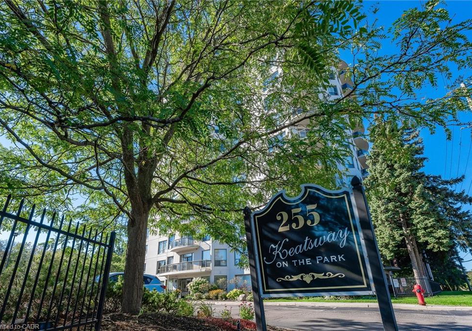 255-keats-way-waterloo-ontario-40797443
