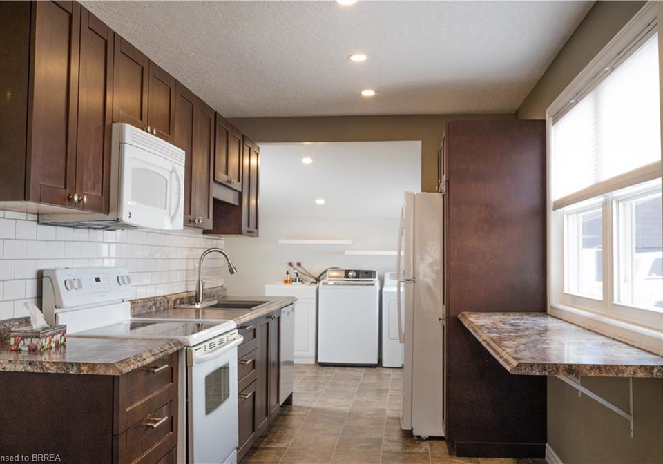 148-wilkes-street-brantford-ontario-40797451
