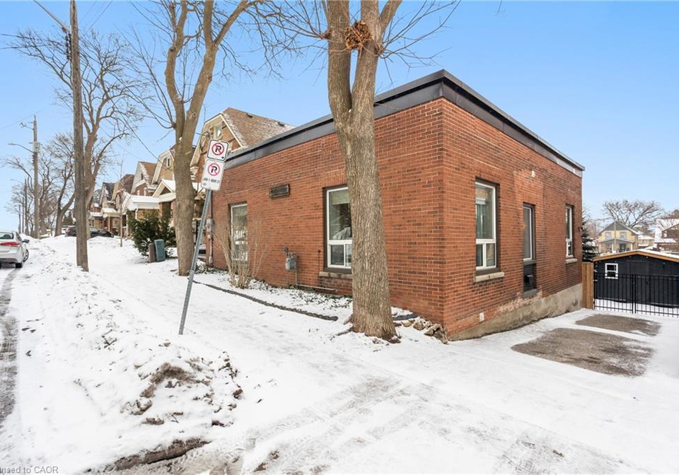 66-chestnut-street-kitchener-ontario-40797461