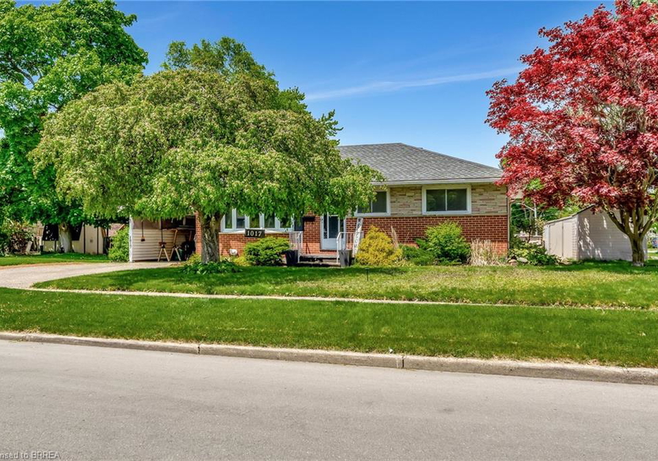 1017-braeside-street-woodstock-ontario-40797521