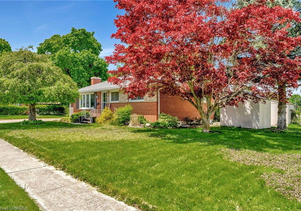 1017-braeside-street-woodstock-ontario-40797521