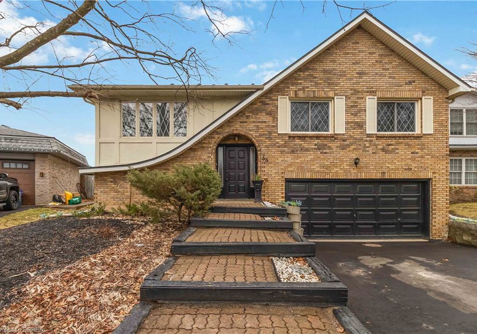 38-black-locust-way-brantford-ontario-40797544