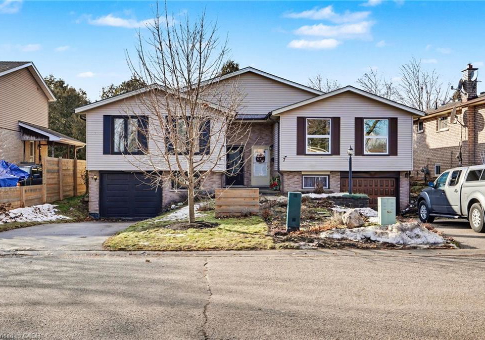 5-equestrian-court-brantford-ontario-40797564