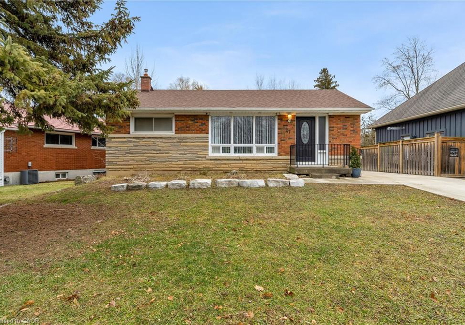 47-battlefield-drive-stoney-creek-ontario-40797572