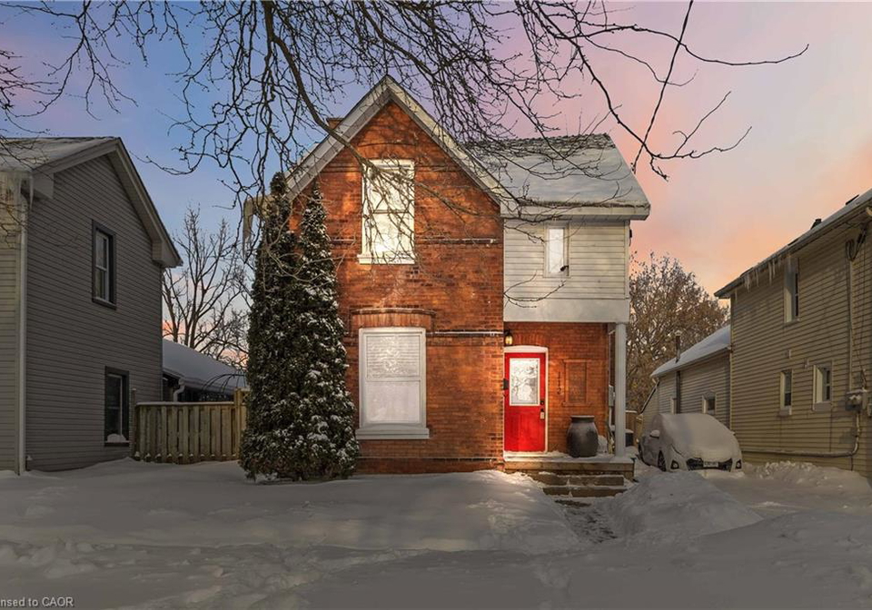 112-eagle-avenue-brantford-ontario-40797579