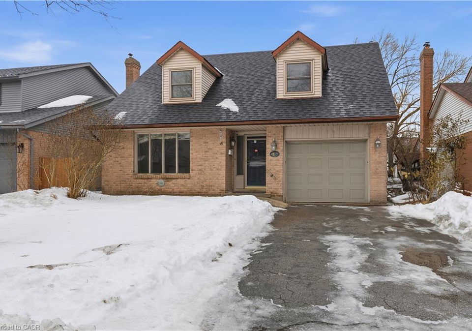 95-scenic-wood-crescent-kitchener-ontario-40797627