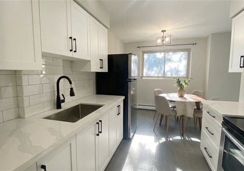163-chandler-drive-kitchener-ontario-40797651