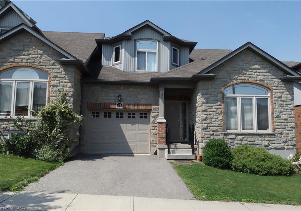 21-pamela-lane-cambridge-ontario-40797658