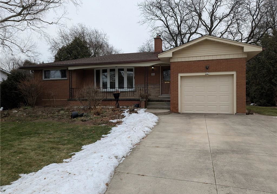654-hiawatha-boulevard-ancaster-ontario-40797688