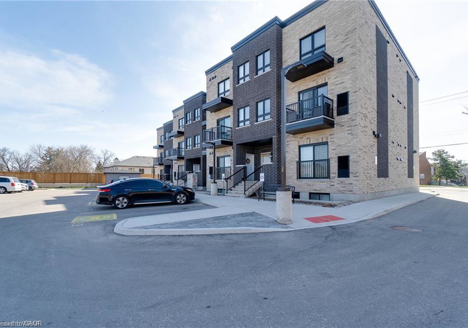 600-victoria-street-s-kitchener-ontario-40797706