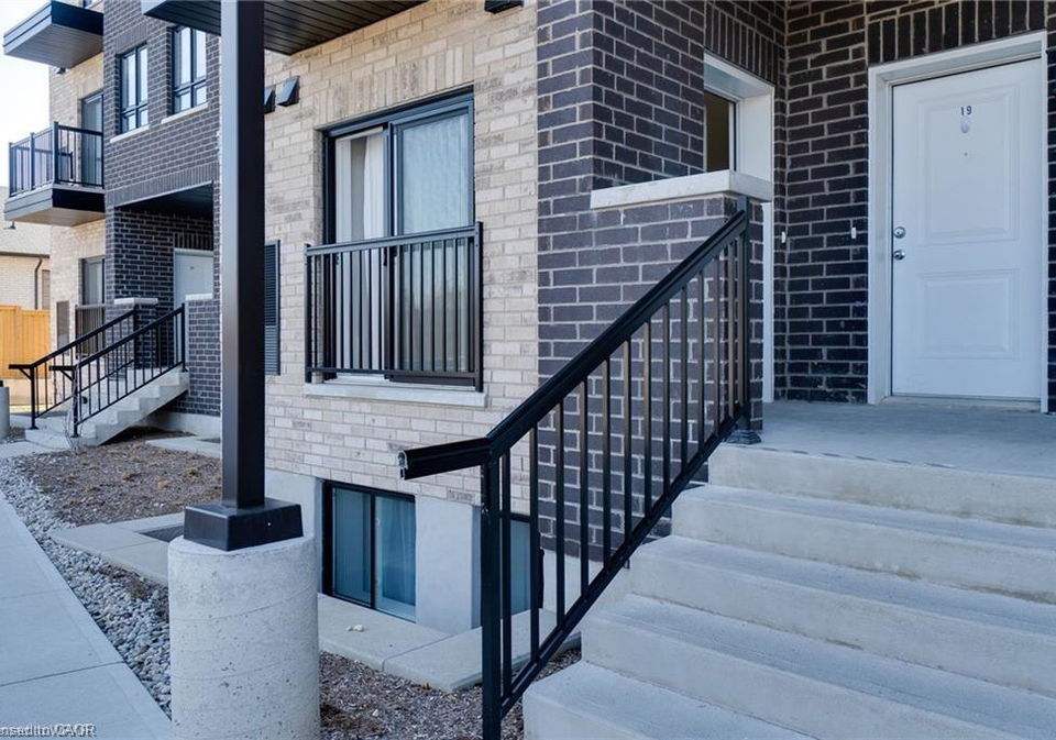 600-victoria-street-s-kitchener-ontario-40797706