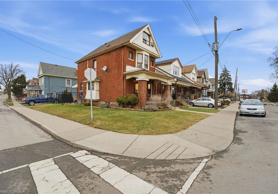 87-barnesdale-avenue-n-hamilton-ontario-40797774