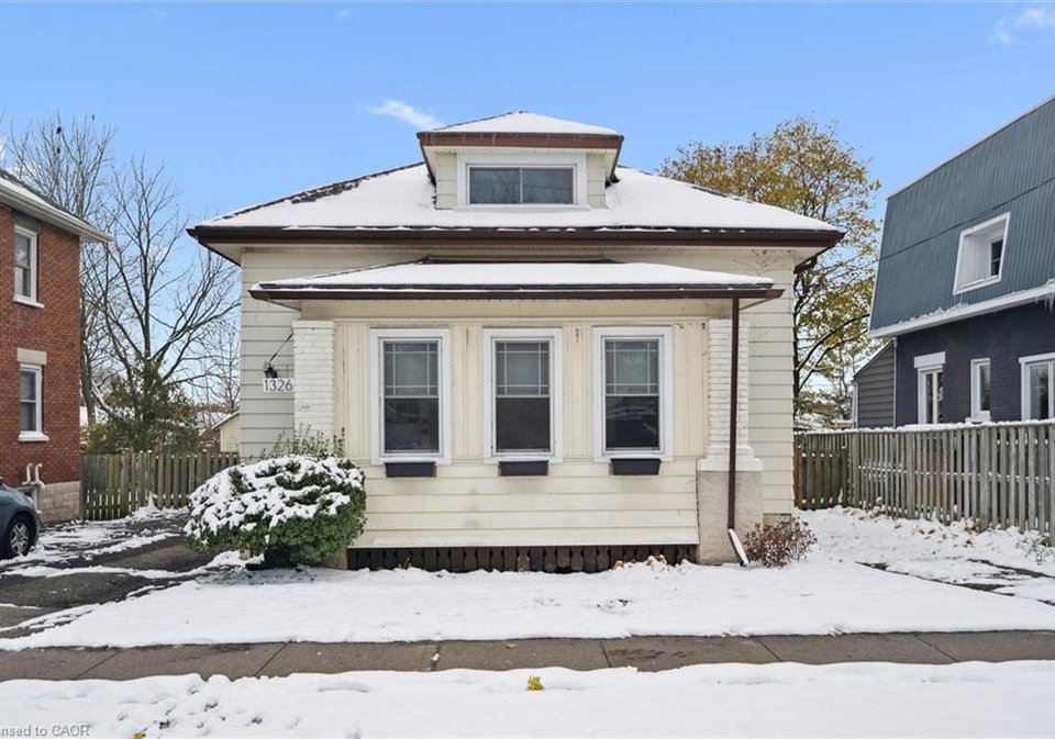 1326-queenston-road-cambridge-ontario-40797777